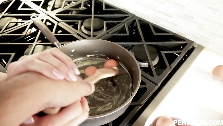 Ariella Ferrera Fucking Her Stepson - Blowjob, Sex, Big Boobs, Brunette, Big Tits, MILF, Dick Riding, Cowgirl, Reverse Cowgirl, Doggy Style, Cum, Cumshot, POV, Stepmom